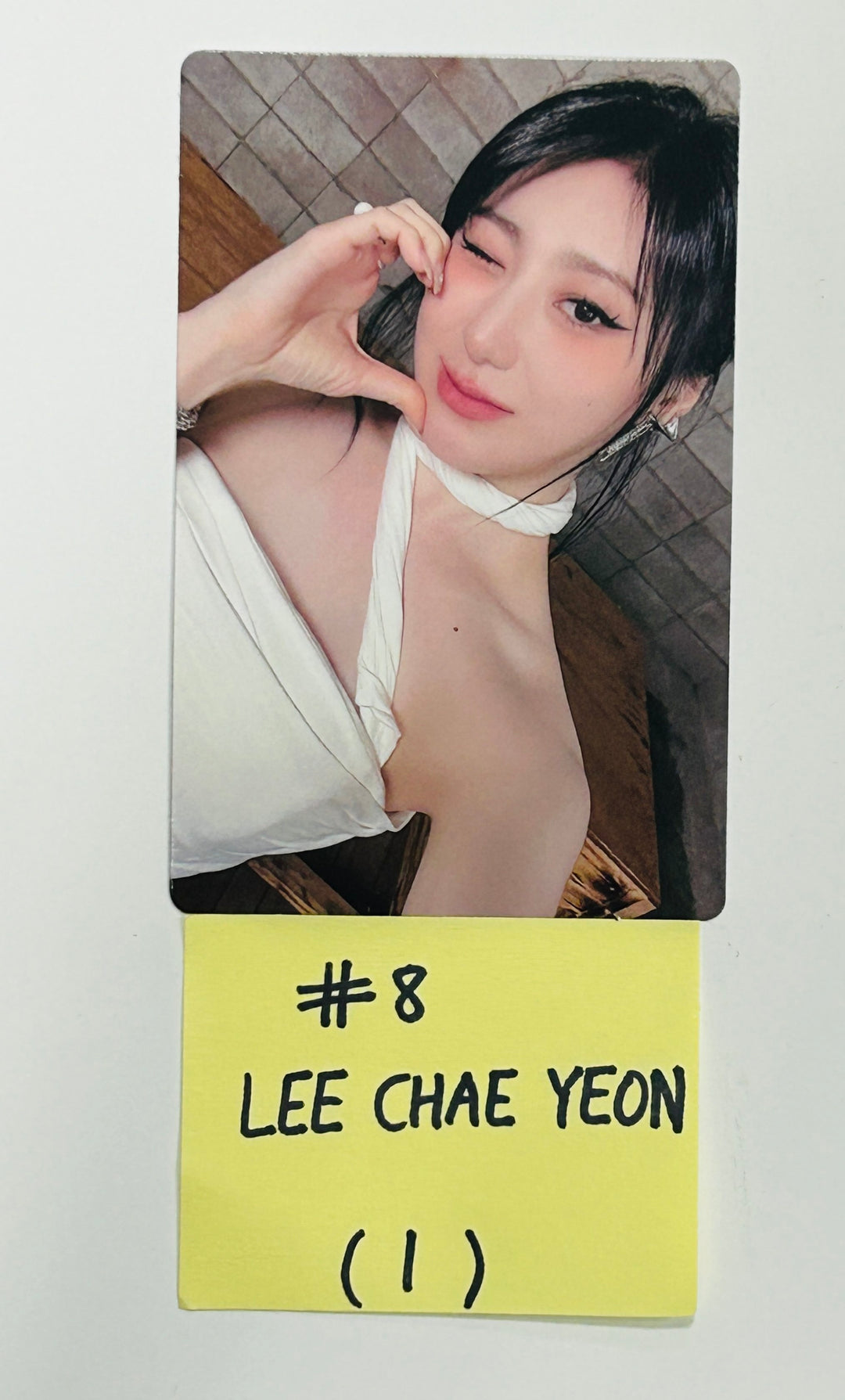 Lee Chae Yeon "SHOWDOWN" - Official Photocard [Standard &amp; Poca Album Ver.] [24.7.5] - HALLYUSUPERSTORE