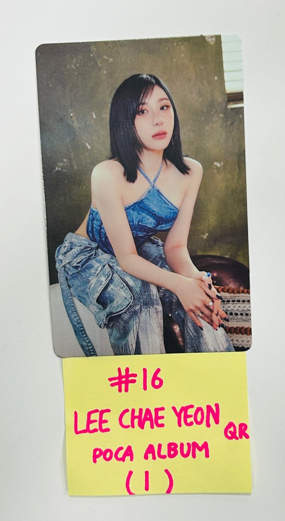 Lee Chae Yeon "SHOWDOWN" - Official Photocard [Standard &amp; Poca Album Ver.] [24.7.5] - HALLYUSUPERSTORE