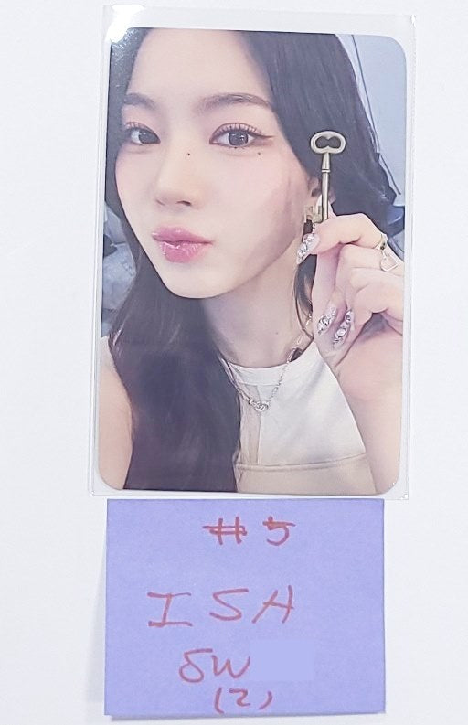 STAYC "Metamorphic" - Soundwave Fansign Event Photocard [24.7.9] - HALLYUSUPERSTORE