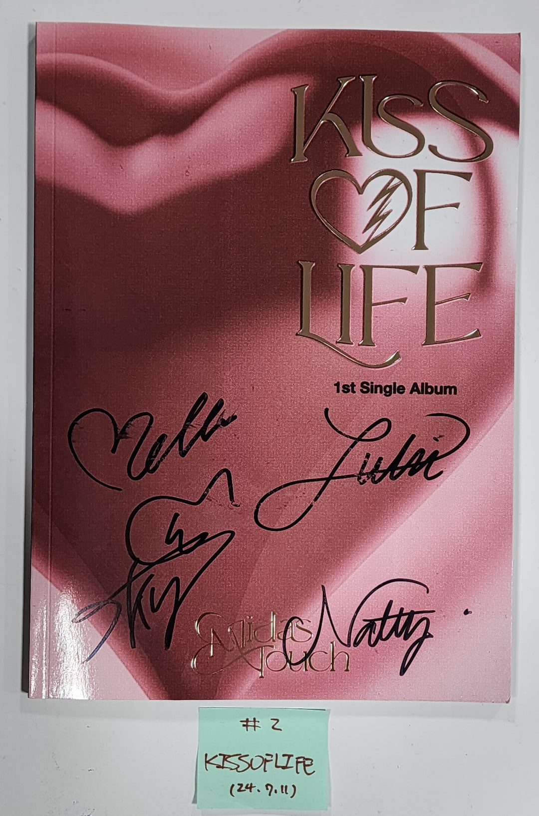Everglow "ZOMBIE", Red Velvet "Cosmic", KISS OF LIFE "Midas Touch", NCT WISH "Songbird" - Hand Autographed(Signed) Promo Album [24.7.11] - HALLYUSUPERSTORE