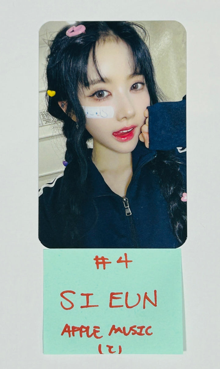 STAYC "Metamorphic" - Apple Music Fansign Event Photocard [24.7.24] - HALLYUSUPERSTORE