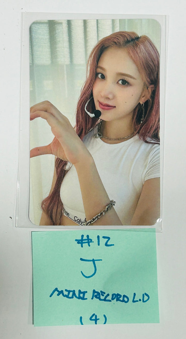 STAYC "Metamorphic" - Mini Record Lucky Draw Event Photocard [Platform Ver.] [24.7.24] - HALLYUSUPERSTORE