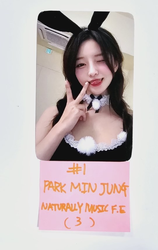 Park Min Jung "BUNNY BUNNY" - Naturally Music C&amp;C Fansign Event Photocard [24.8.16] - HALLYUSUPERSTORE