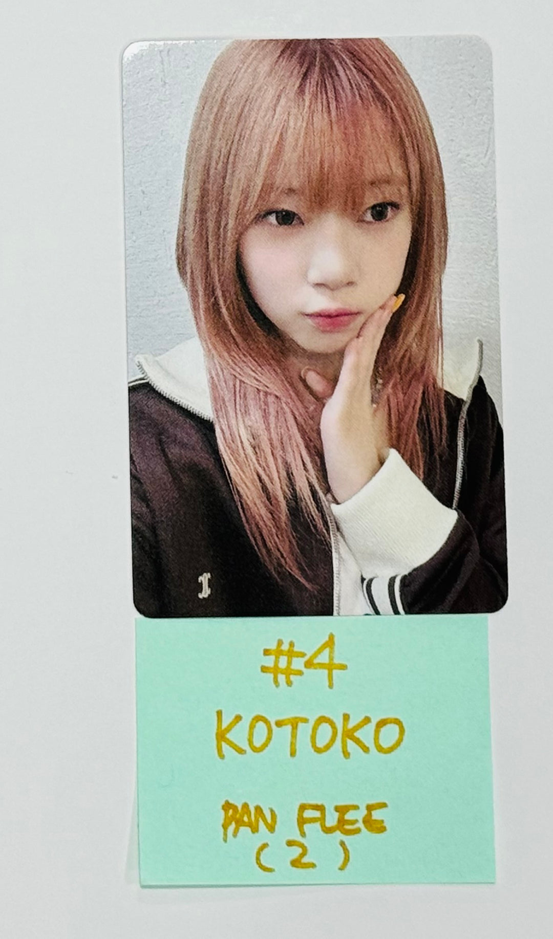 UNIS &