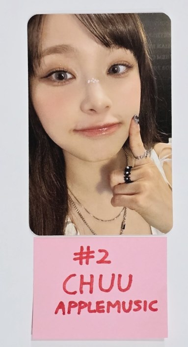 CHUU "Strawberry Rush" - Apple Music Fansign Event Photocard Round 2 (STAYG Album Ver.) [24.8.21] - HALLYUSUPERSTORE