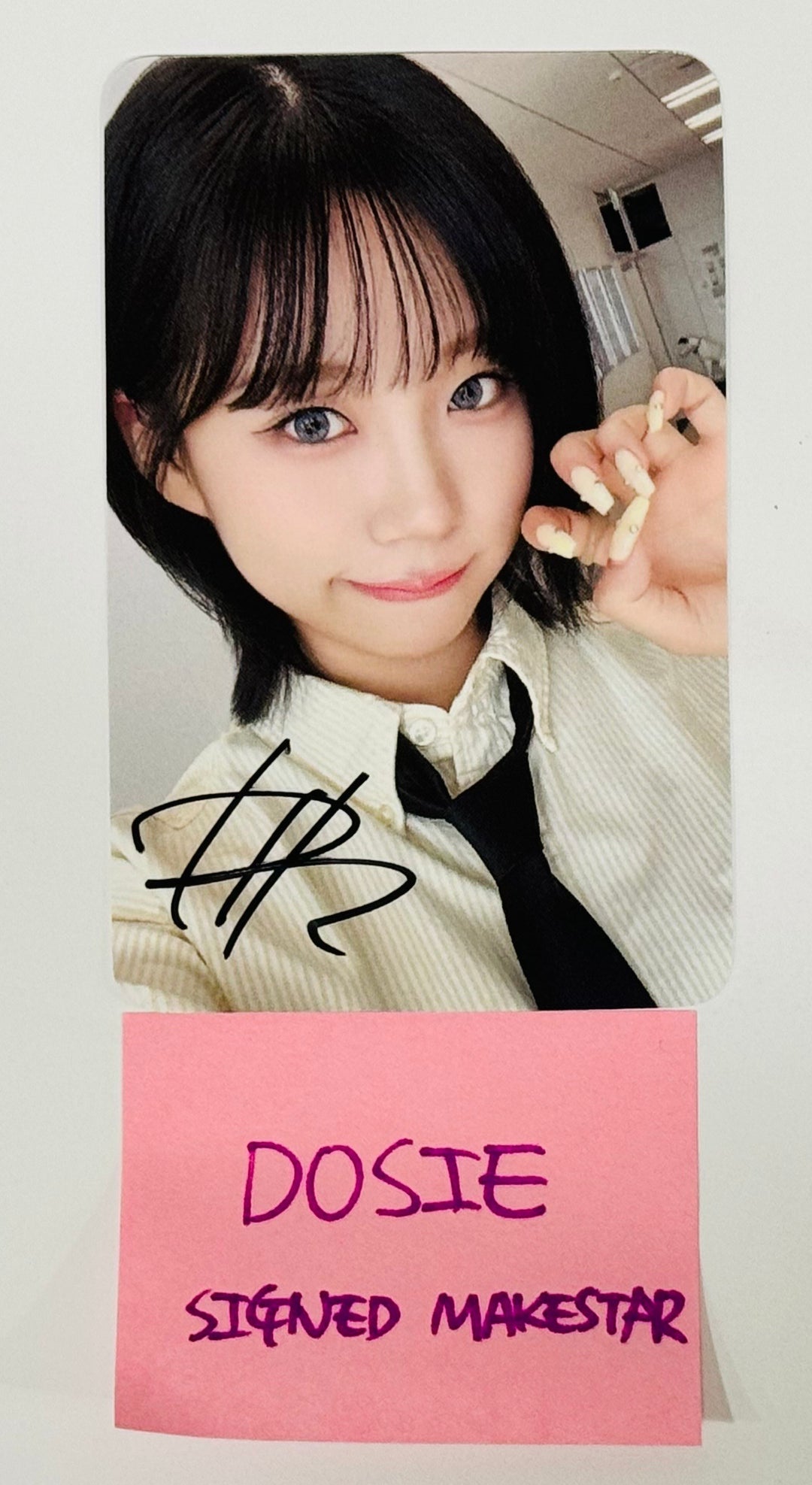 DOSIE (Of PURPLE KISS) "BXX" - Hand Autographed(Signed) Photocard [24.8.21] - HALLYUSUPERSTORE