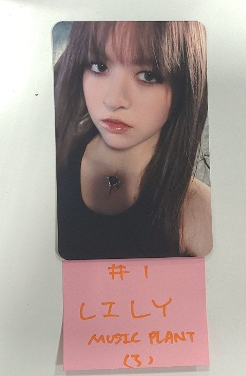 NMIXX "Fe3O4: STICK OUT" - Music Plant Pre-Order Benefit Photocard [24.8.21] - HALLYUSUPERSTORE