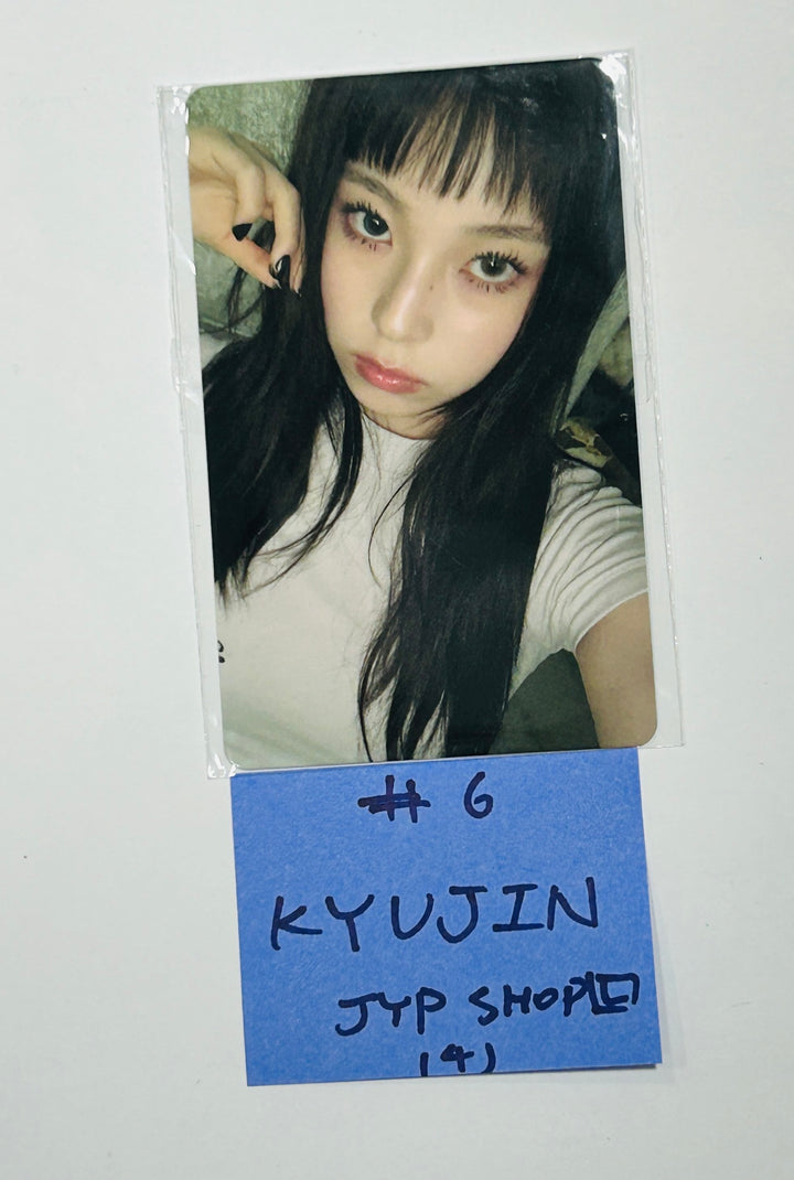 NMIXX "Fe3O4: STICK OUT" - JYP Shop Pre-Order Benefit Photocard [Limited Ver.] [Restocked 9/2] [24.8.22] - HALLYUSUPERSTORE
