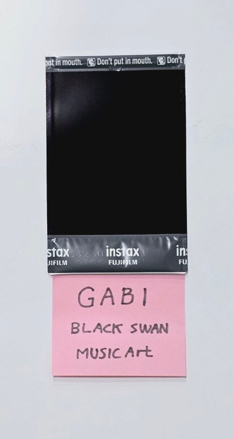 GABI (Of BLACKSWAN) "Roll Up" - Hand Autographed(Signed) Polaroid [24.8.26] - HALLYUSUPERSTORE