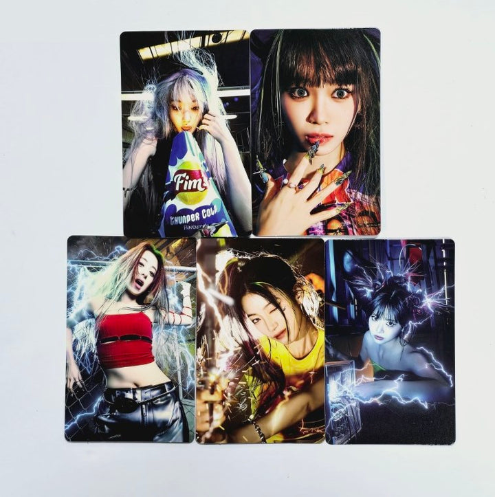 LE SSERAFIM "CRAZY" - Weverse Shop Pre-Order Benefit Photocard [Weverse Album Ver.] [24.9.3] - HALLYUSUPERSTORE