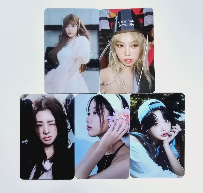 LE SSERAFIM "CRAZY" - Music Plant Pre-Order Benefit Photocard [Weverse Album Ver.] [24.9.3] - HALLYUSUPERSTORE