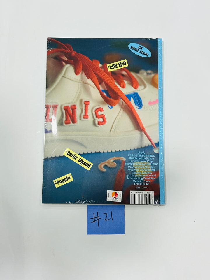 UNIS &