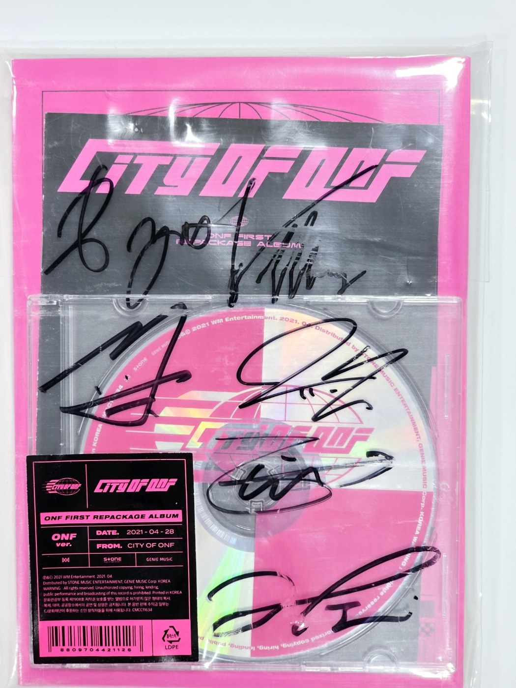 Seventeen, CNBLUE, TNX, EVNNE, TAN, 1TEAM, ONF, AB6IX,  - Hand Autographed(Signed) Promo Album [24.9.11] - HALLYUSUPERSTORE
