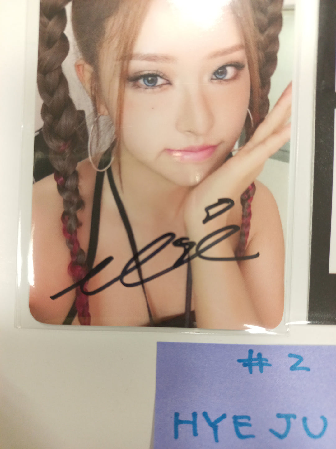 Loossemble "TTYL" - Hand Autographed(Signed) Photocard + 2 Cut Film [24.9.26] - HALLYUSUPERSTORE