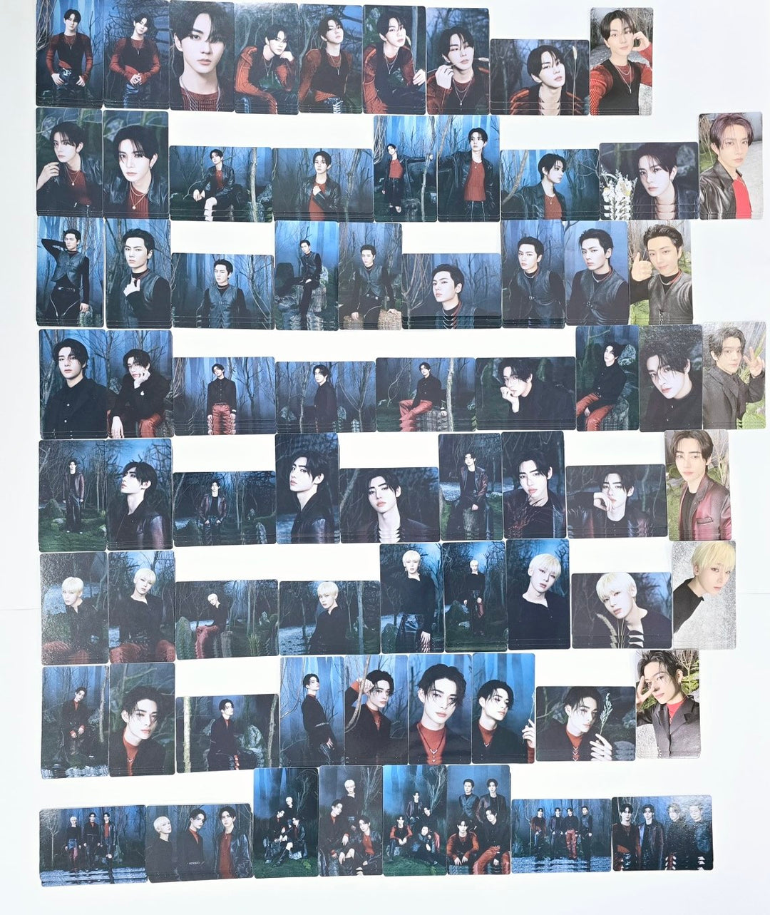 Enhypen "Walk the Line" World Tour - Official Trading Photocard (2) [24.9.30] - HALLYUSUPERSTORE