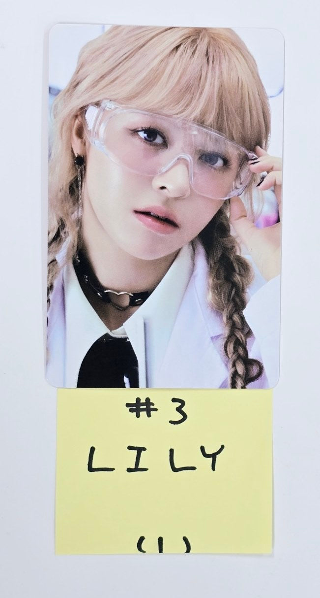 NMIXX "CHANGE UP : MIXX LAB" - Official Trading Photocard [24.10.4] - HALLYUSUPERSTORE