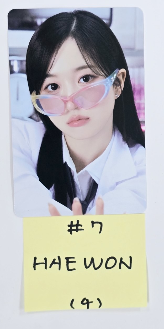 NMIXX "CHANGE UP : MIXX LAB" - Official Trading Photocard [24.10.4] - HALLYUSUPERSTORE