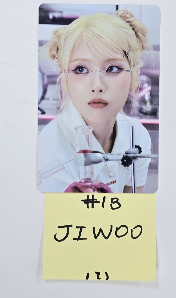 NMIXX "CHANGE UP : MIXX LAB" - Official Trading Photocard [24.10.4] - HALLYUSUPERSTORE