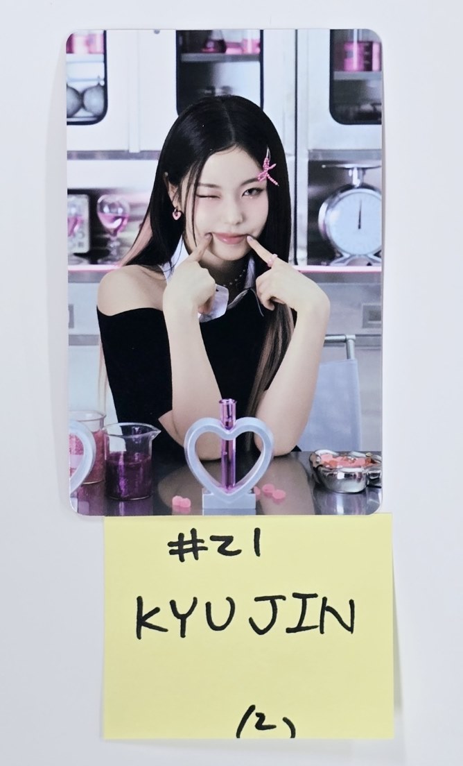 NMIXX "CHANGE UP : MIXX LAB" - Official Trading Photocard [24.10.4] - HALLYUSUPERSTORE