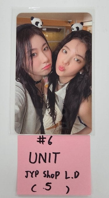 ITZY "Gold" - JYP Shop Lucky Draw Event Photocard [24.10.16]