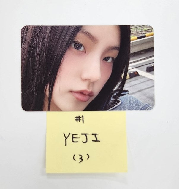 ITZY "Gold" - Official Photocard [24.10.16]