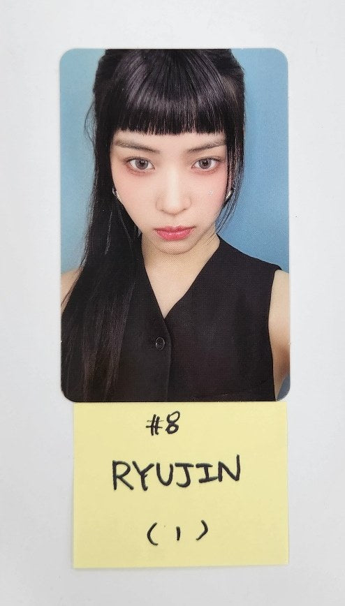 ITZY "Gold" - Official Photocard [24.10.16]