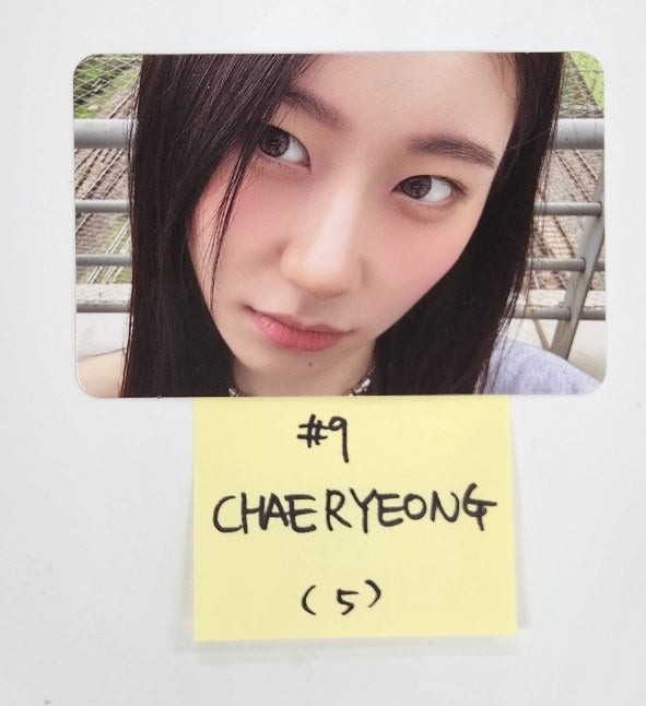 ITZY "Gold" - Official Photocard [24.10.16]