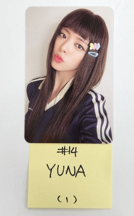 ITZY "Gold" - Official Photocard [24.10.16]