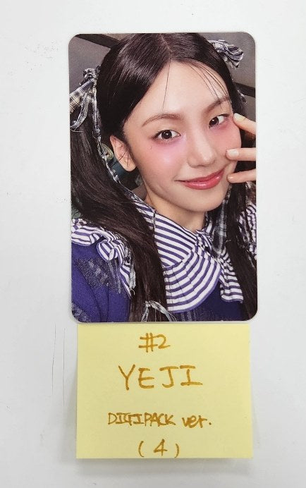 ITZY "Gold" - Official Photocard, Polaroid [Digipack Ver.] [24.10.16]