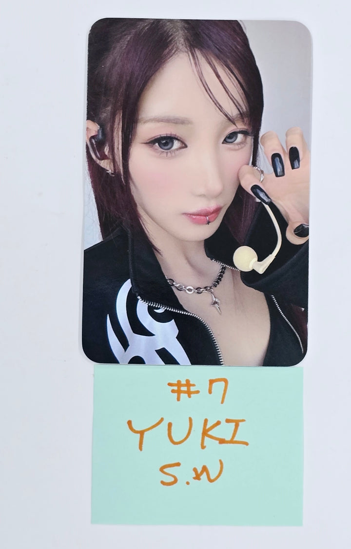 PURPLE KISS "HEADWAY" - Soundwave Fansign Event Photocard Round 3 [24.11.25]