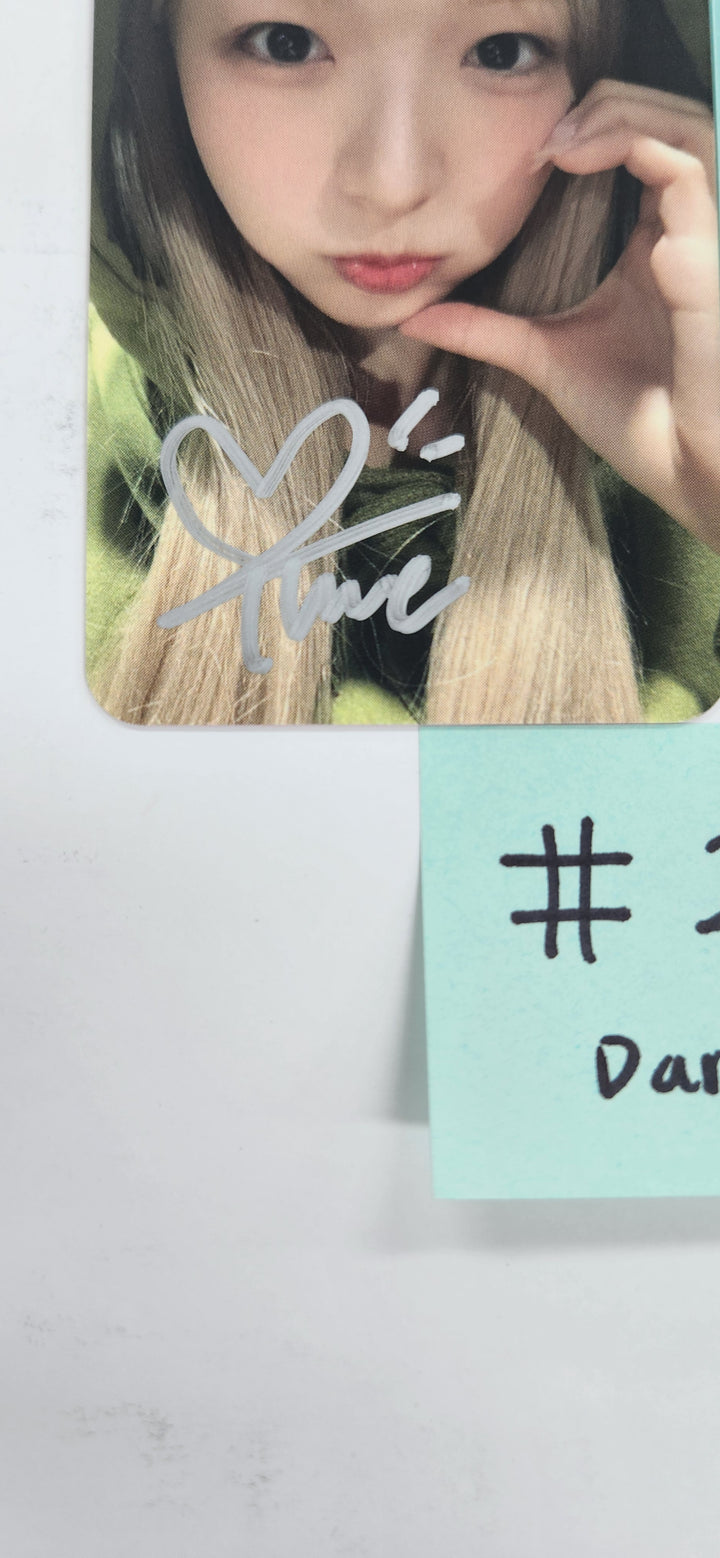 LOVEONE "FUNNY HONEY" - Hand Autographed(Signed) Photocard [24.11.25]