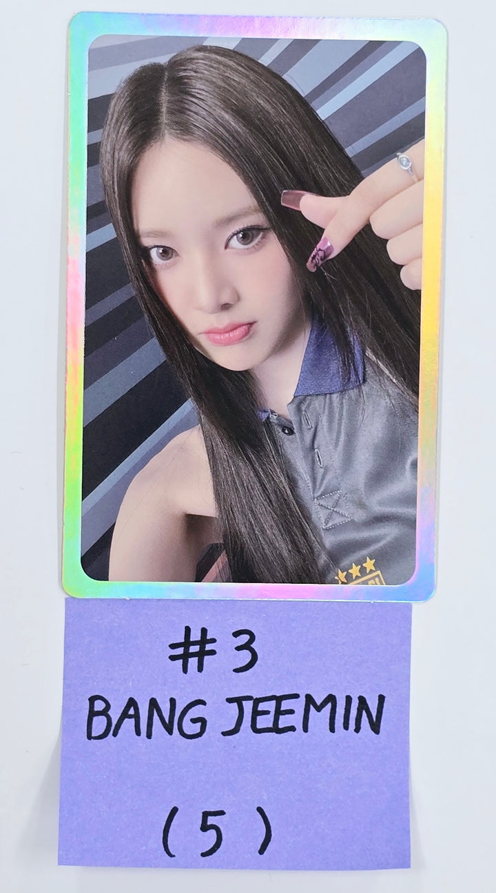 IZNA "N/a" - Official Trading Photocard (Restocked) [24.11.26]