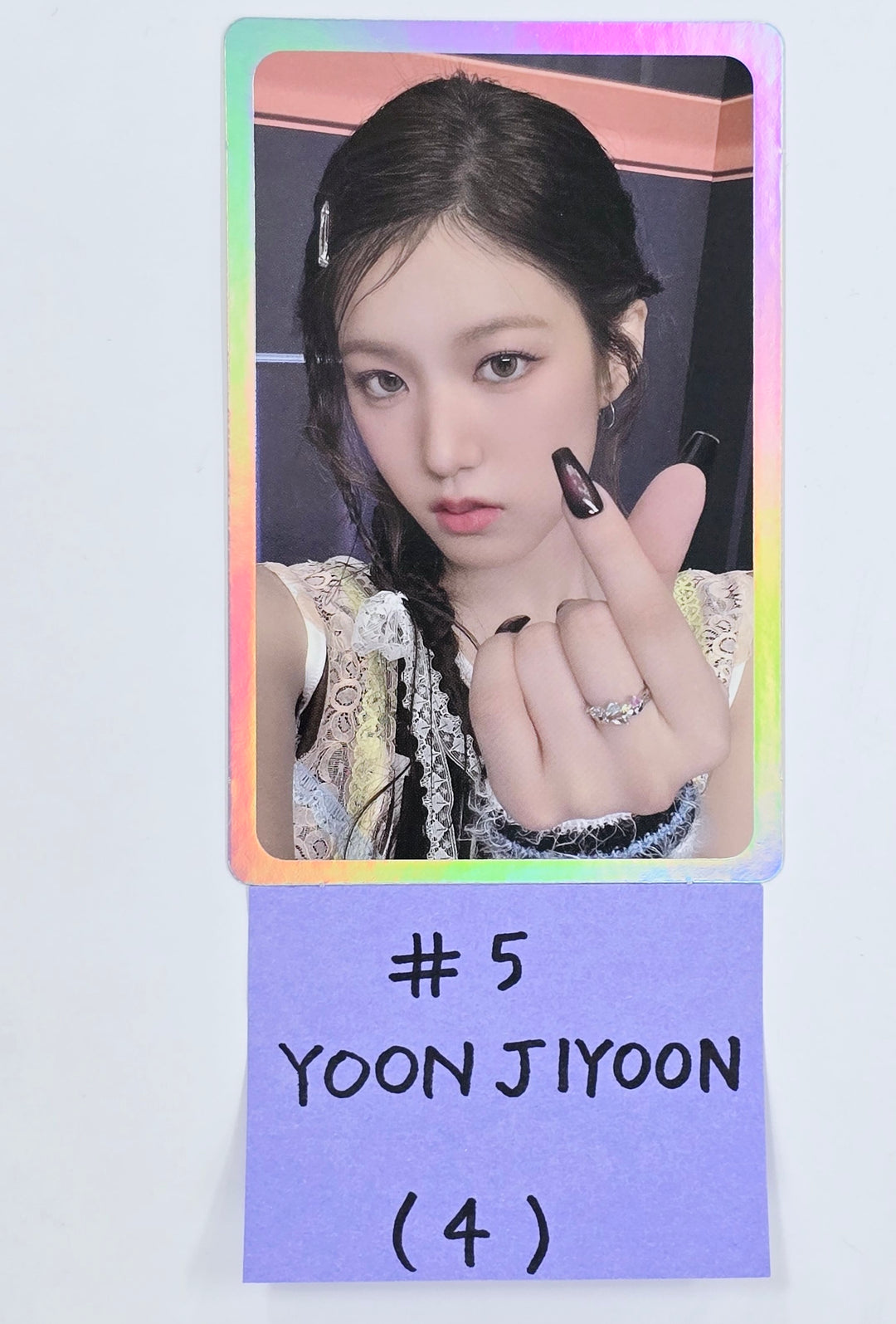 IZNA "N/a" - Official Trading Photocard (Restocked) [24.11.26]