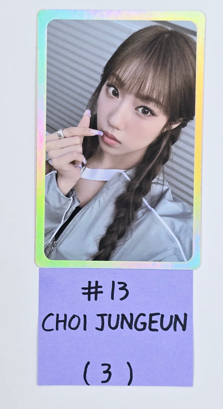 IZNA "N/a" - Official Trading Photocard (Restocked) [24.11.26]