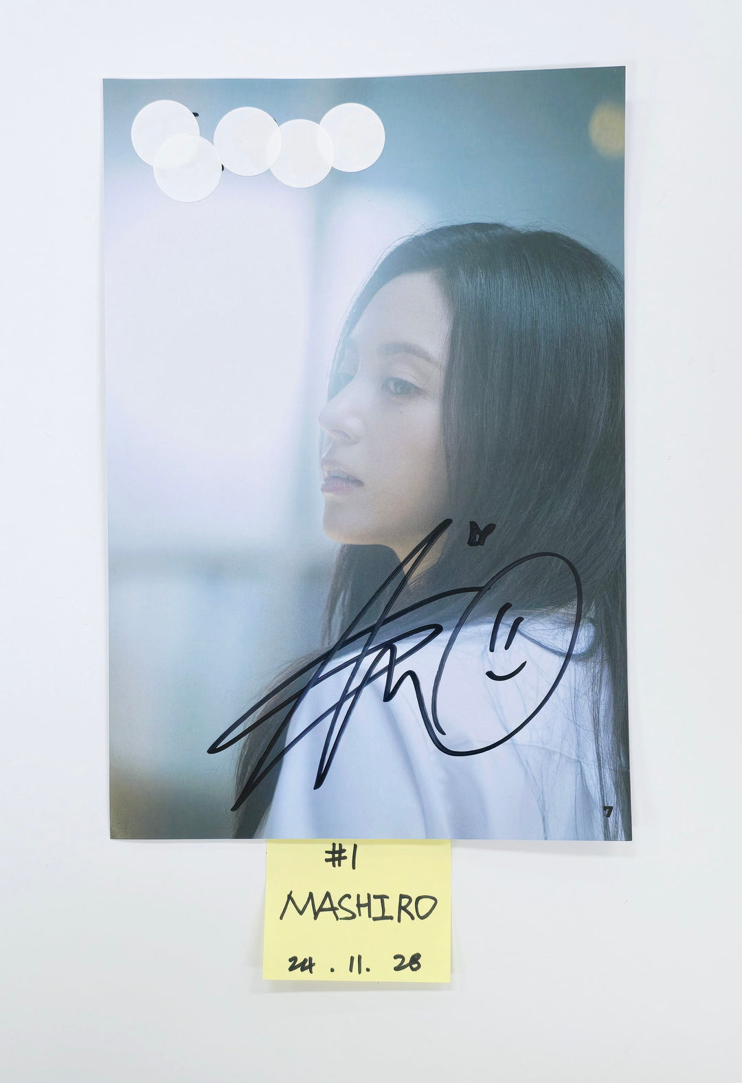 MADEIN “DEBUT EP: 상승” - A Cut Page From Fansign Event Album [24.11.28]