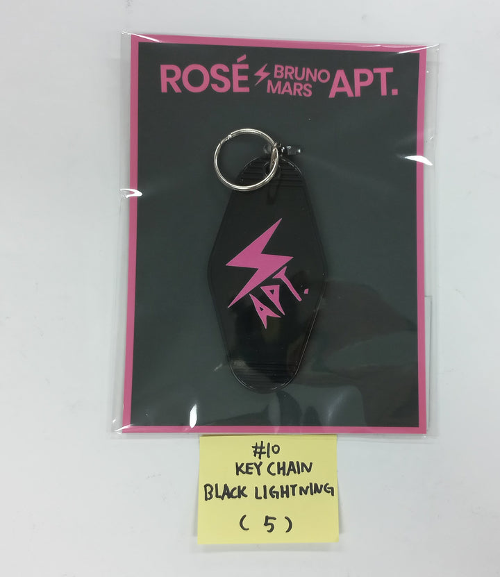 ROSE (of Black Pink) - TheBlackLabel Pop-Up Store MD (Photocard Set, Key Chain, T-Shirt, Socks Set) [24.12.6]