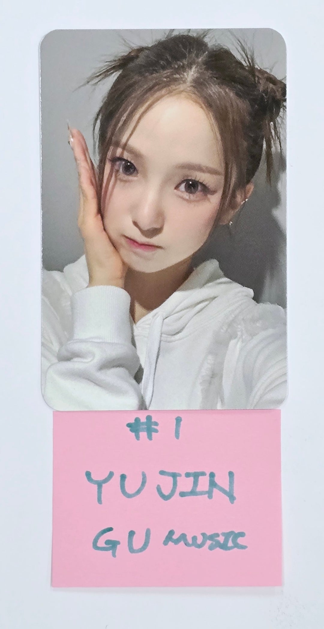 Kep1er "TIPI-TAP" -  GU Music Fnasign Event Photocard [24.12.19]