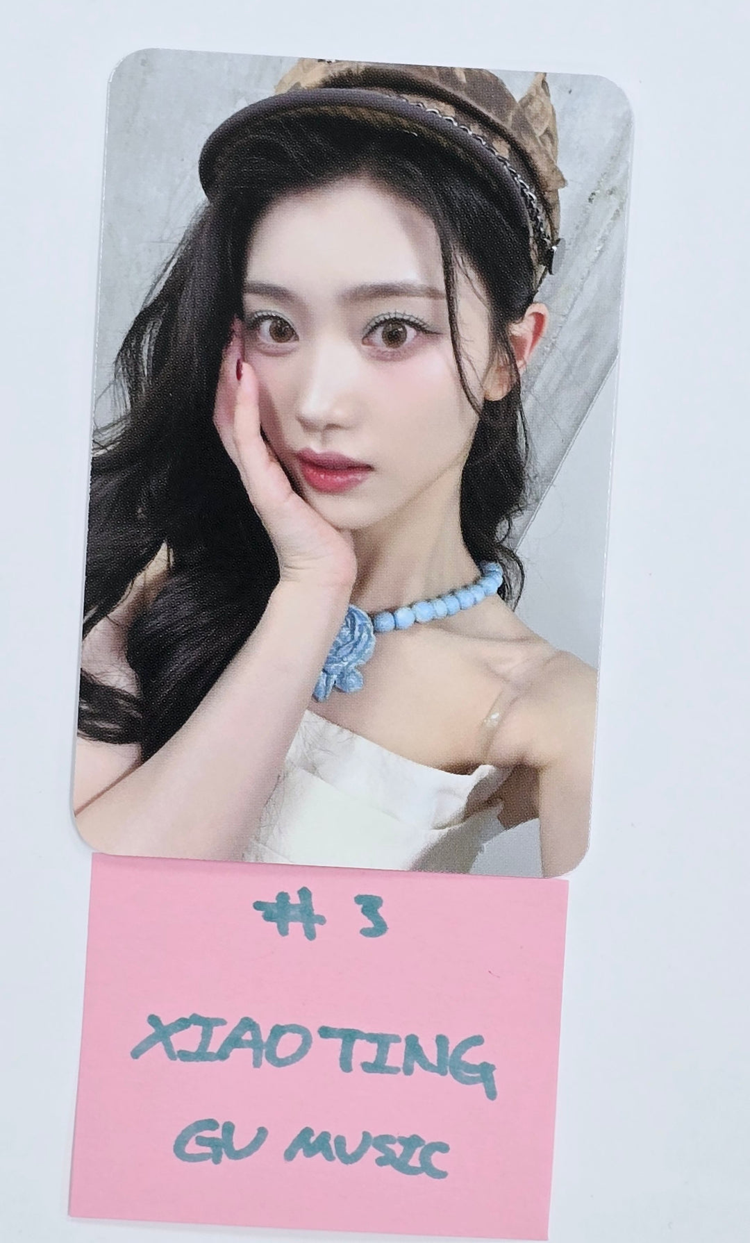 Kep1er "TIPI-TAP" -  GU Music Fnasign Event Photocard [24.12.19]