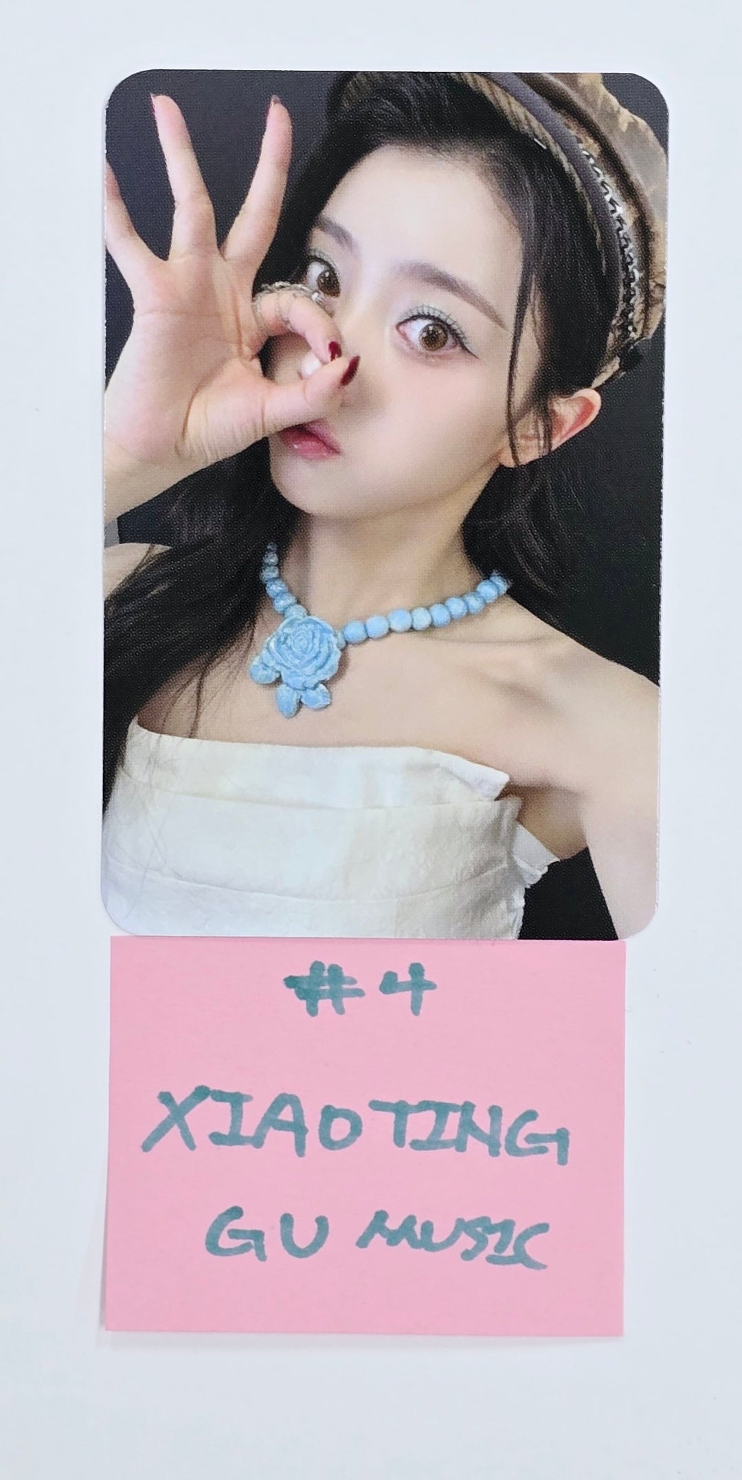 Kep1er "TIPI-TAP" -  GU Music Fnasign Event Photocard [24.12.19]