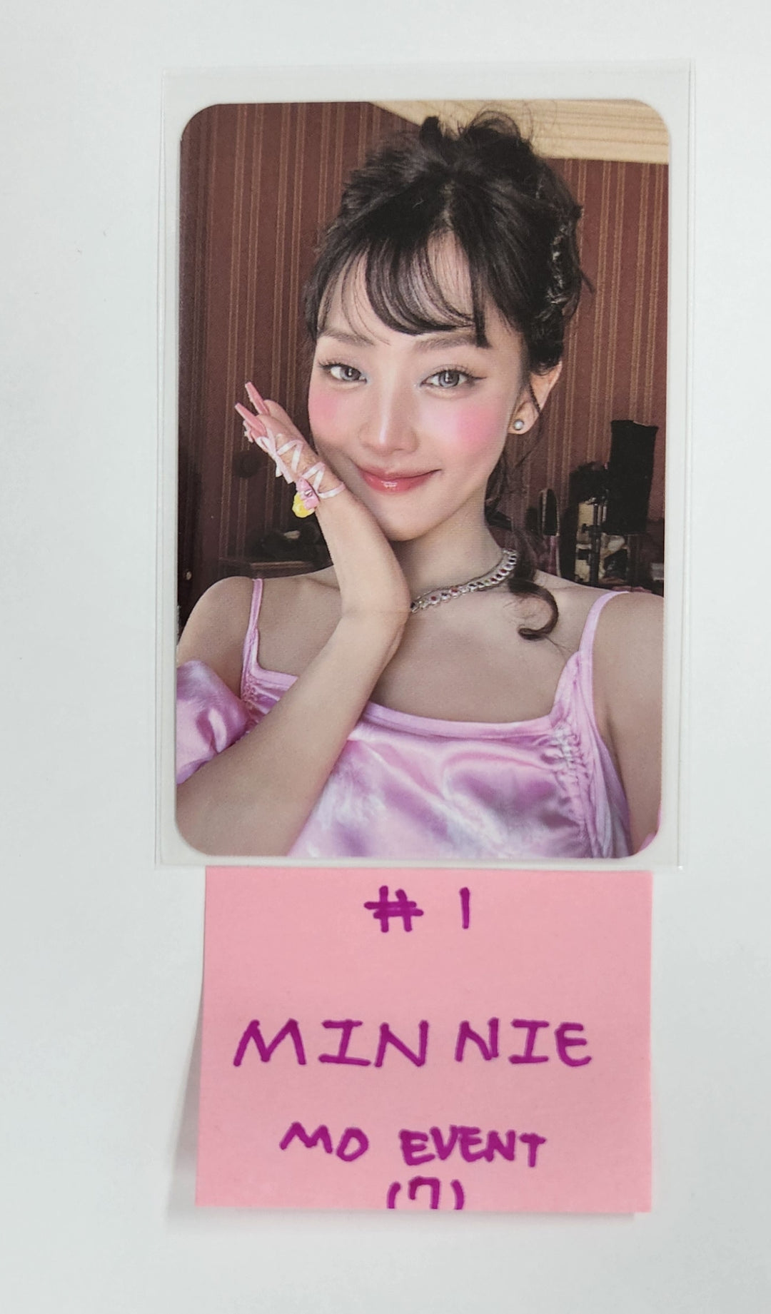 Minnie (of (G)I-DLE) "HER" - Soundwave Pop-Up Store MD Event Photocard [25.1.22]