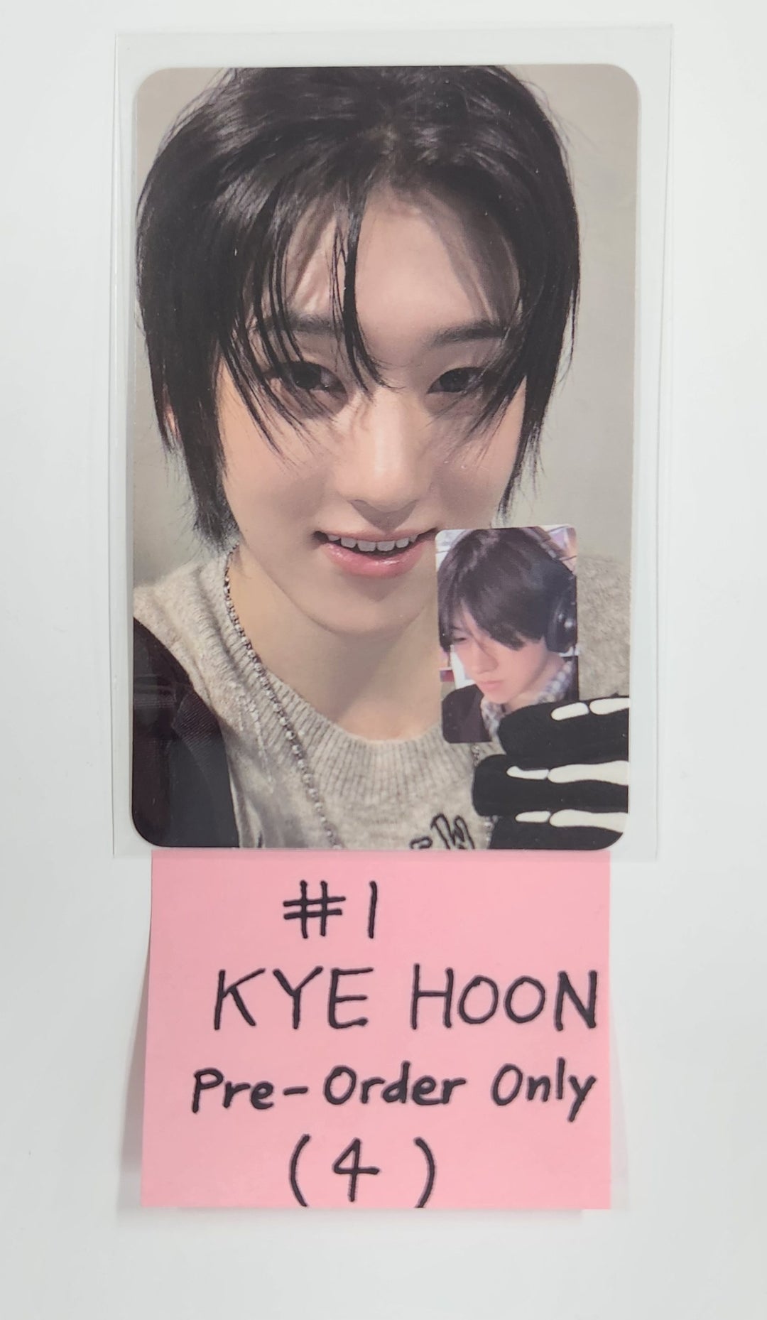 KickFlip "Flip it, Kick it!" - Pre-Order Benefit Photocard [25.1.22]