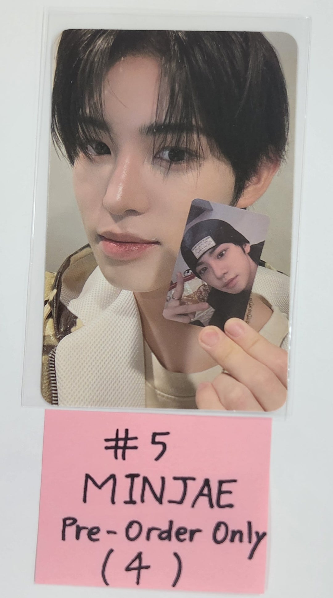 KickFlip "Flip it, Kick it!" - Pre-Order Benefit Photocard [25.1.22]
