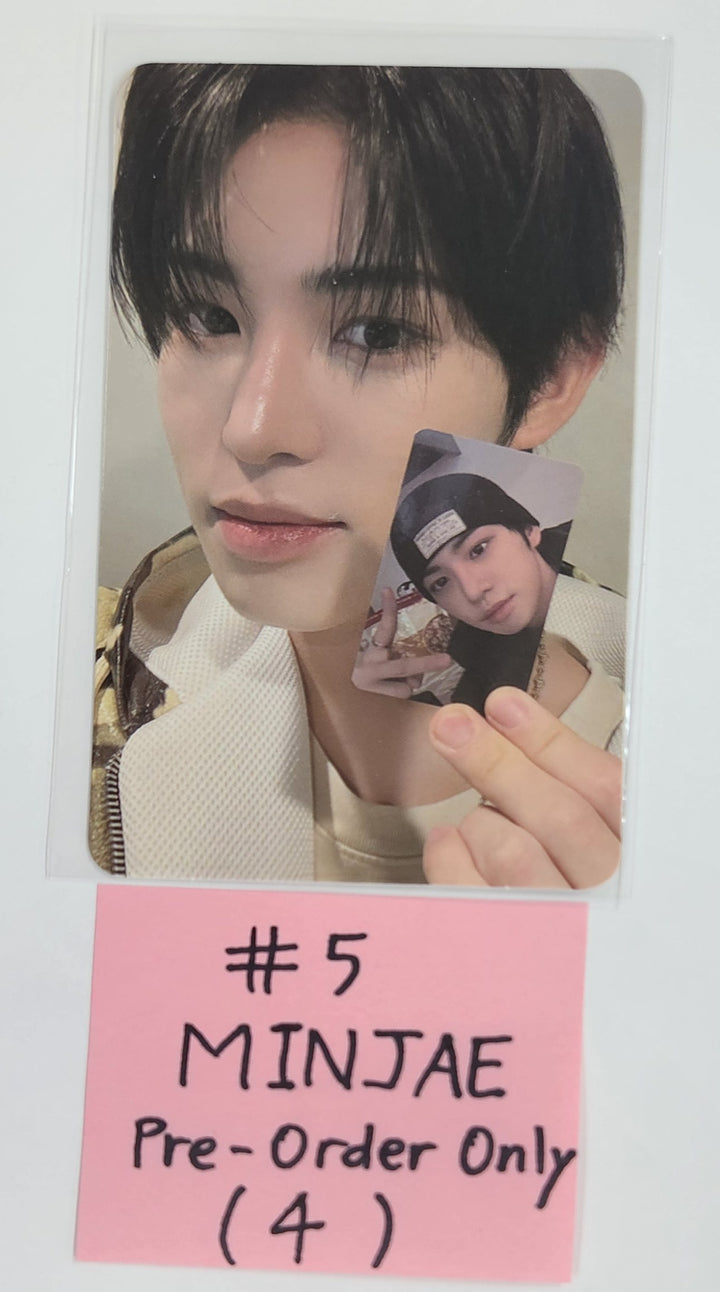 KickFlip "Flip it, Kick it!" - Pre-Order Benefit Photocard [25.1.22]