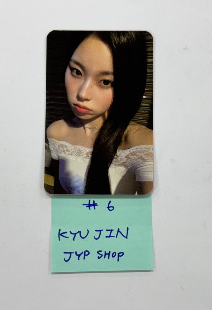NMIXX "MIXXPEDIA: PICK MACAU&amp;HONGKONG" PHOTO BOOK - JYP Shop Pre-Order Benefit Photocard [25.1.31]