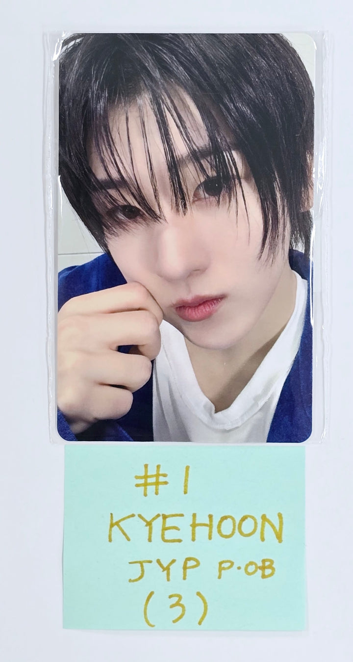 KickFlip "Flip it, Kick it!" - JYP Shop Pre-Order Benefit Photocard [25.2.6]