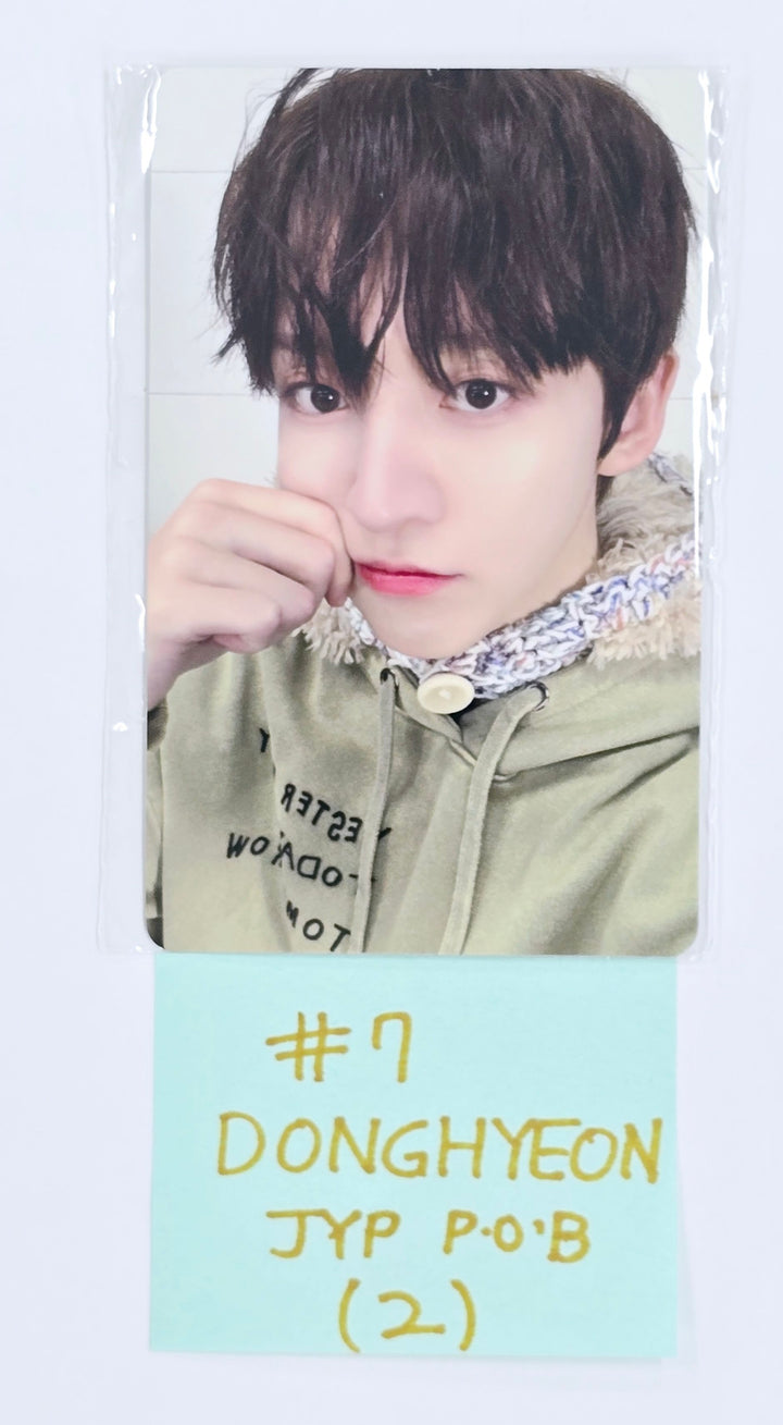 KickFlip "Flip it, Kick it!" - JYP Shop Pre-Order Benefit Photocard [25.2.6]