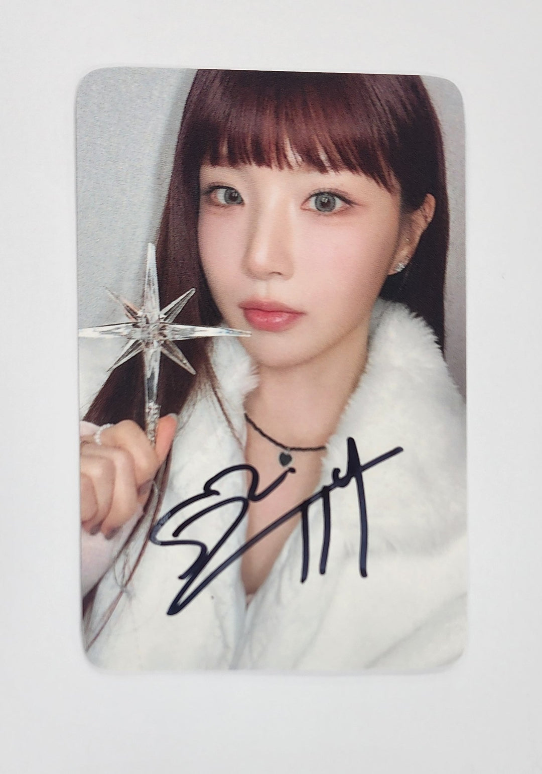 Yuna (Of BBGIRLS) "LOVE 2" - Hand Autographed(Signed) Photocard &amp; Postcard Set (3EA) [25.2.26]