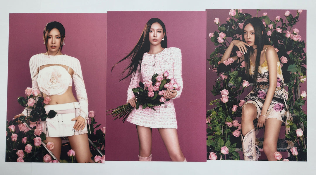 Yuna (Of BBGIRLS) "LOVE 2" - Hand Autographed(Signed) Photocard &amp; Postcard Set (3EA) [25.2.26]