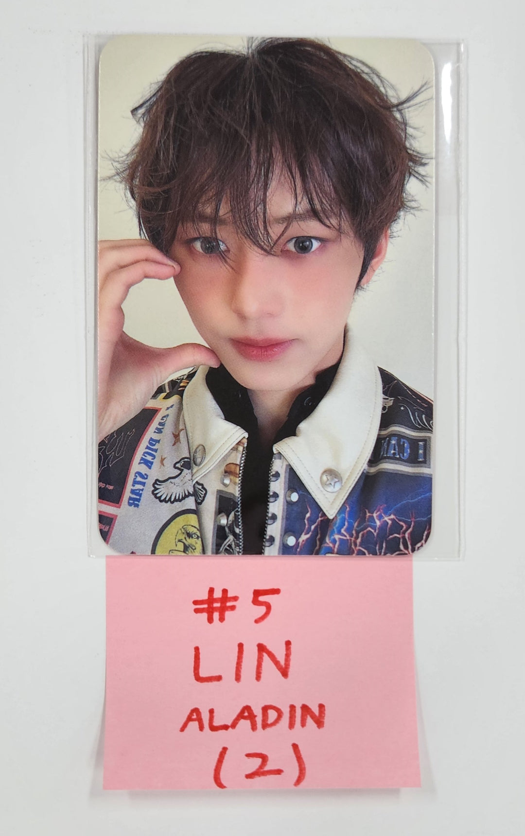 NouerA "Chapter: New is Now" - Aladin Pre-Order Benefit Photocard [25.2.27]