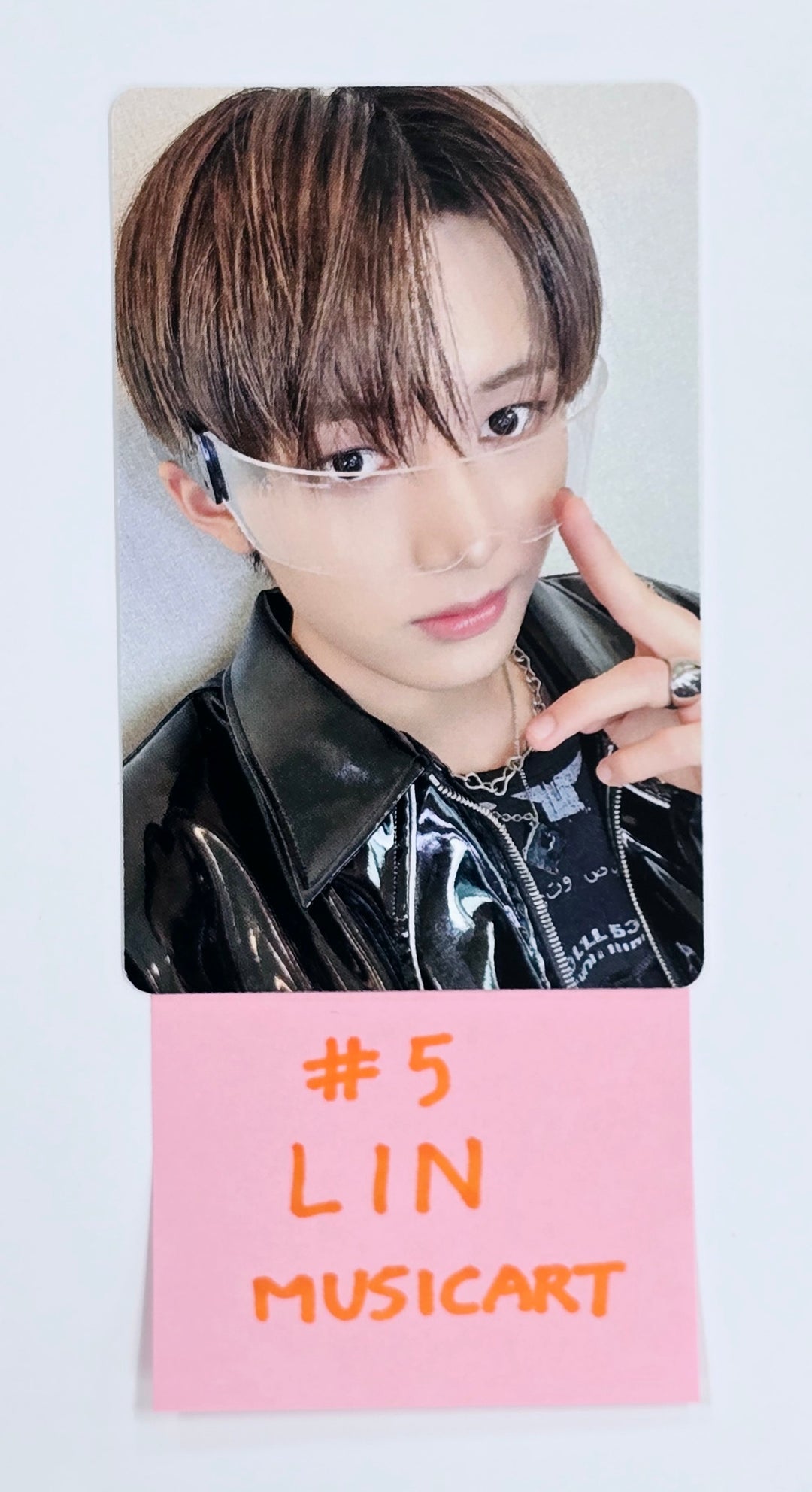 NouerA "Chapter: New is Now" - Music Art Pre-Order Benefit Photocard [25.3.5]